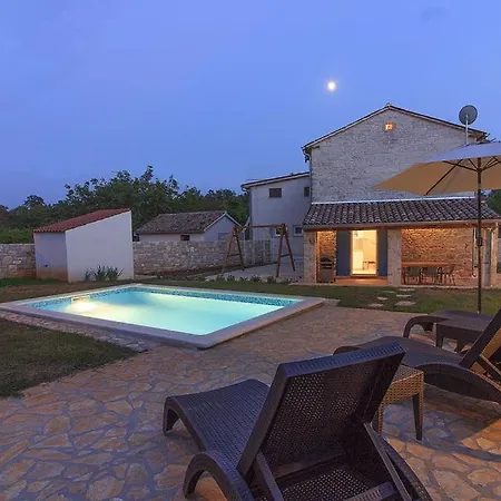Vila Cozy Istrian Stone Sasso With Private Pool