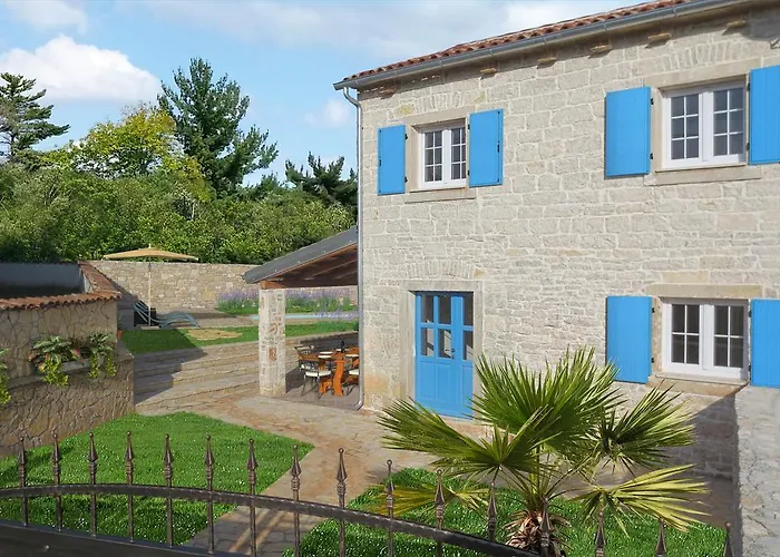 Vila Cozy Istrian Stone Sasso With Private Pool